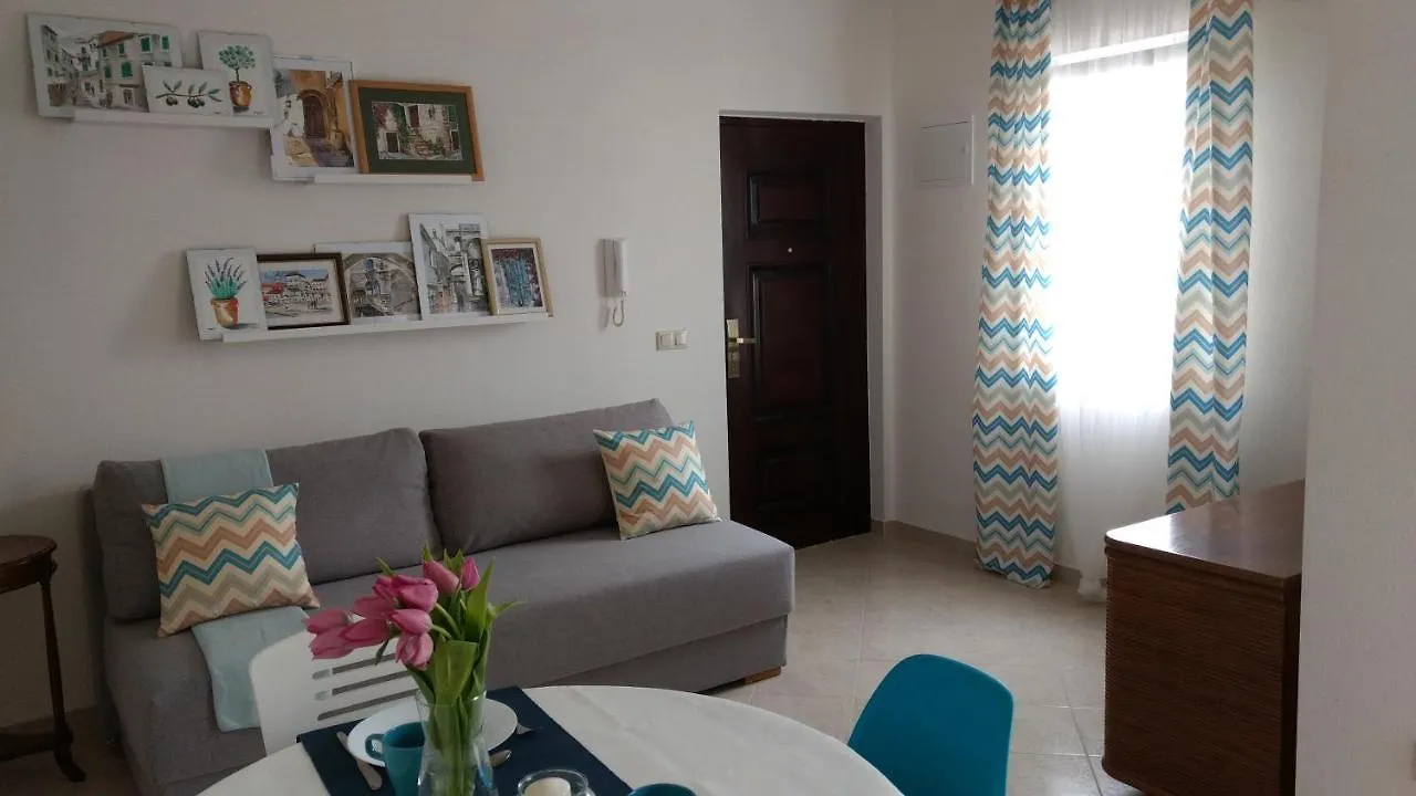 טרוגיר Apartment Karolina Croatia